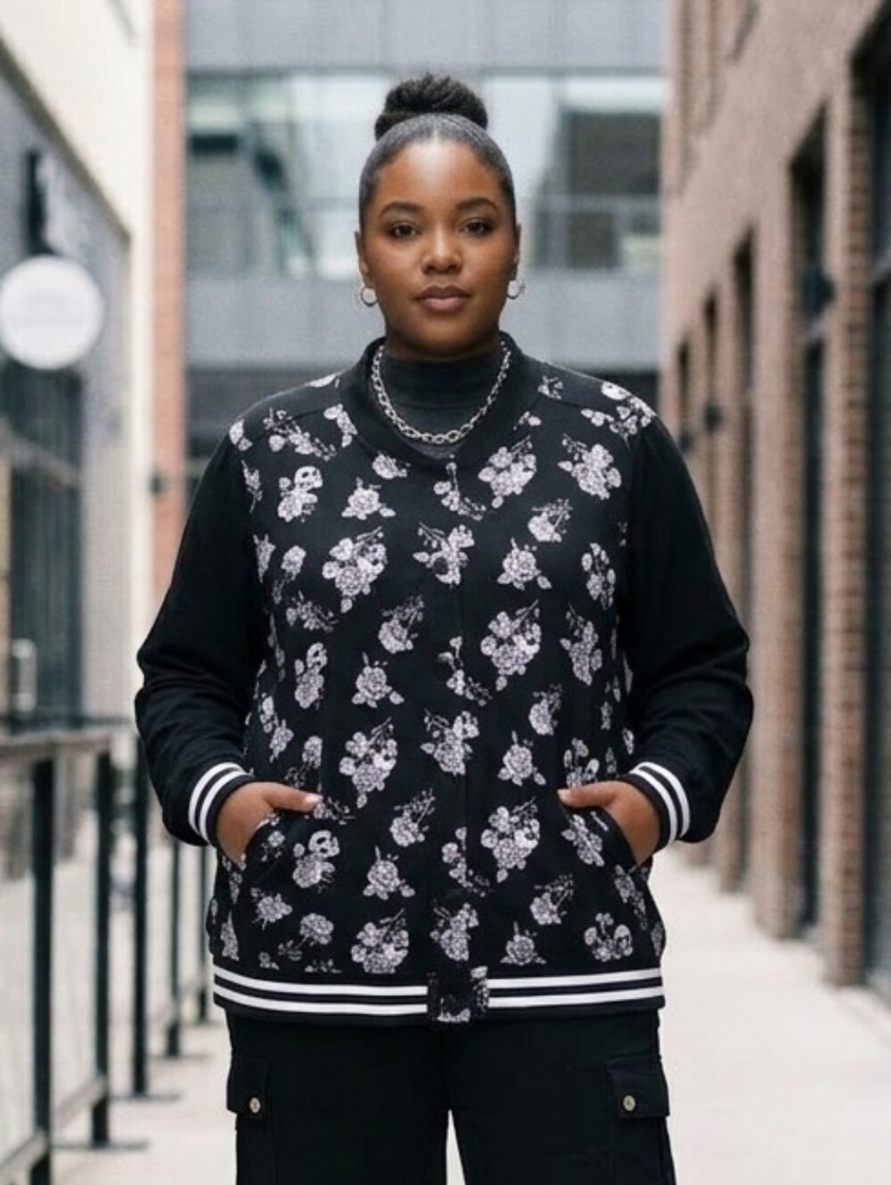 Torrid 4 Whimsigoth Dark Romantic Casual Floral Skull Snap Button Bomber Jacket